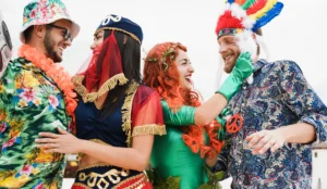 Disfraces para eventos de empresa: originales, cómodos y sin dramas