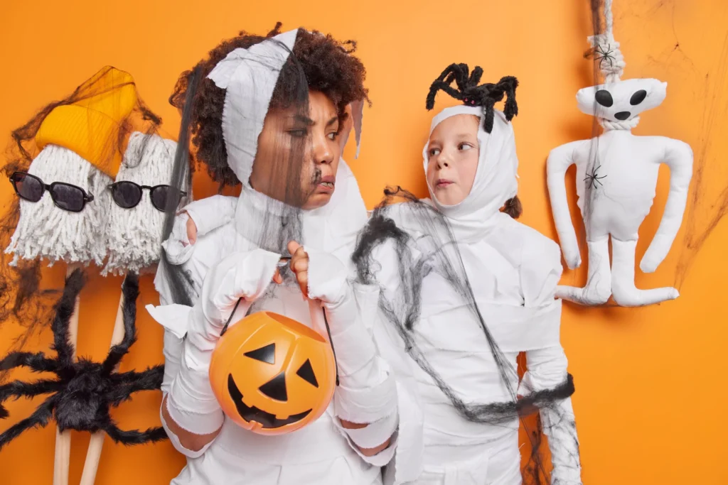 Disfraces de Halloween fáciles: 7 ideas con ropa de casa